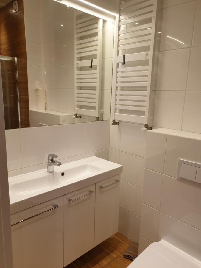 Maly Apartament W Zieleni Blisko Jeziora 스로다 비코폴스카 외부 사진